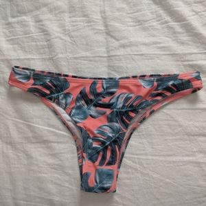 NWOT Cupshe Tropical Bikini Bottoms